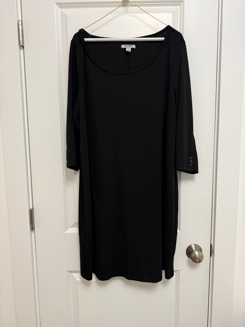 Old Navy Black Long-Sleeve Scoop Neck Dress